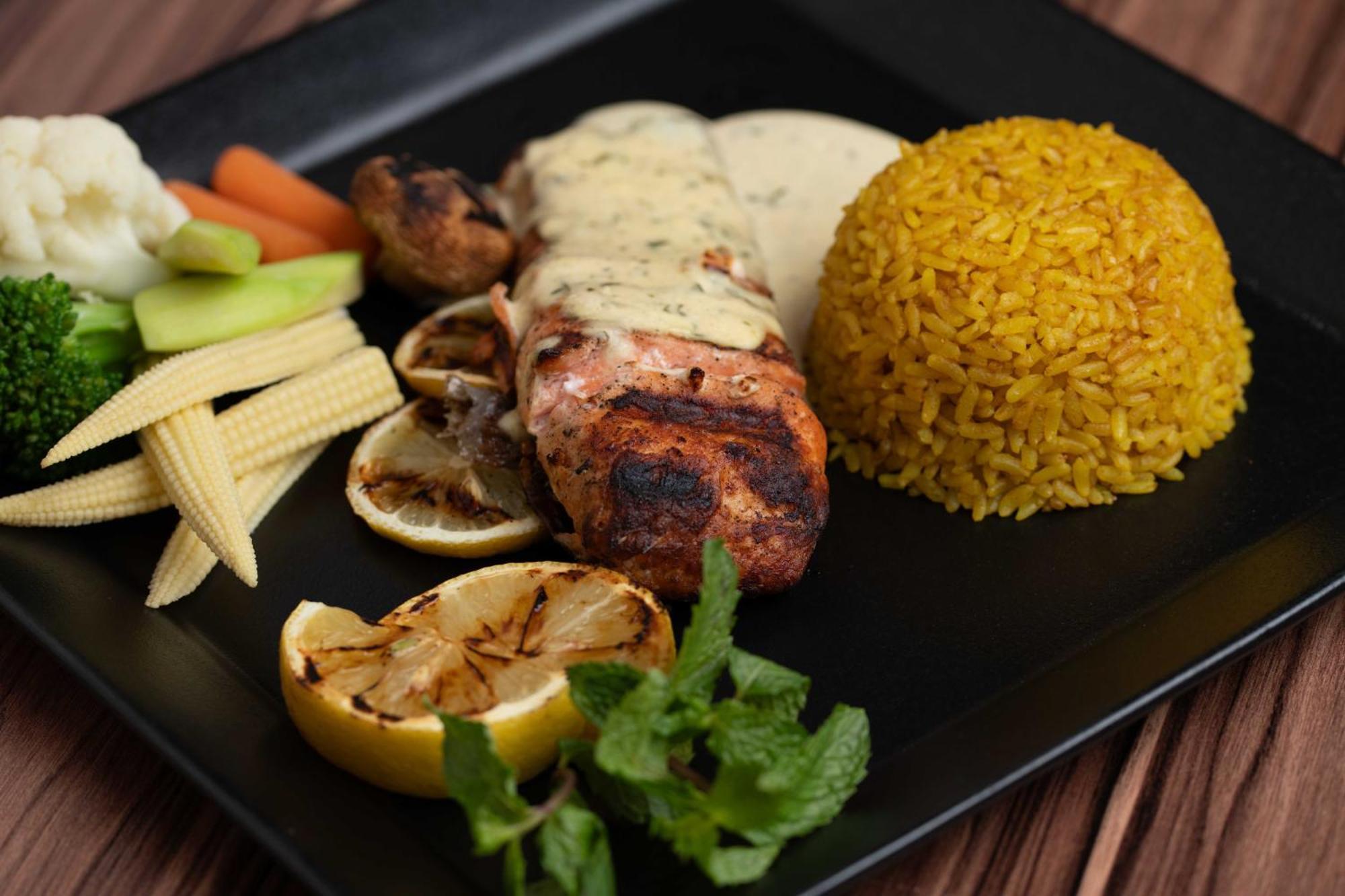 Warwick Al Jubail Hotel エクステリア 写真