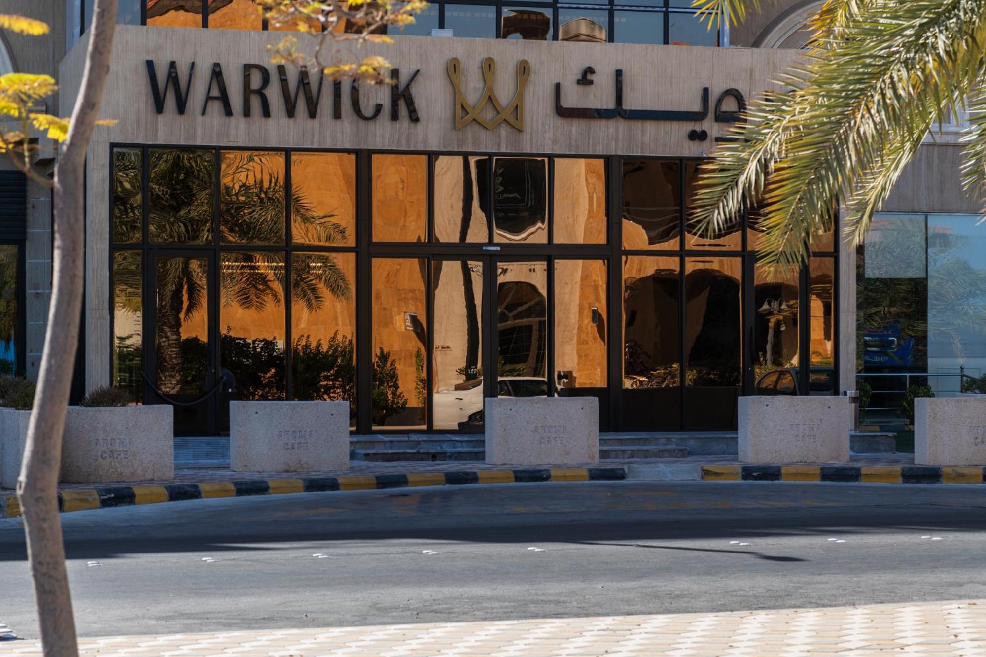 Warwick Al Jubail Hotel エクステリア 写真