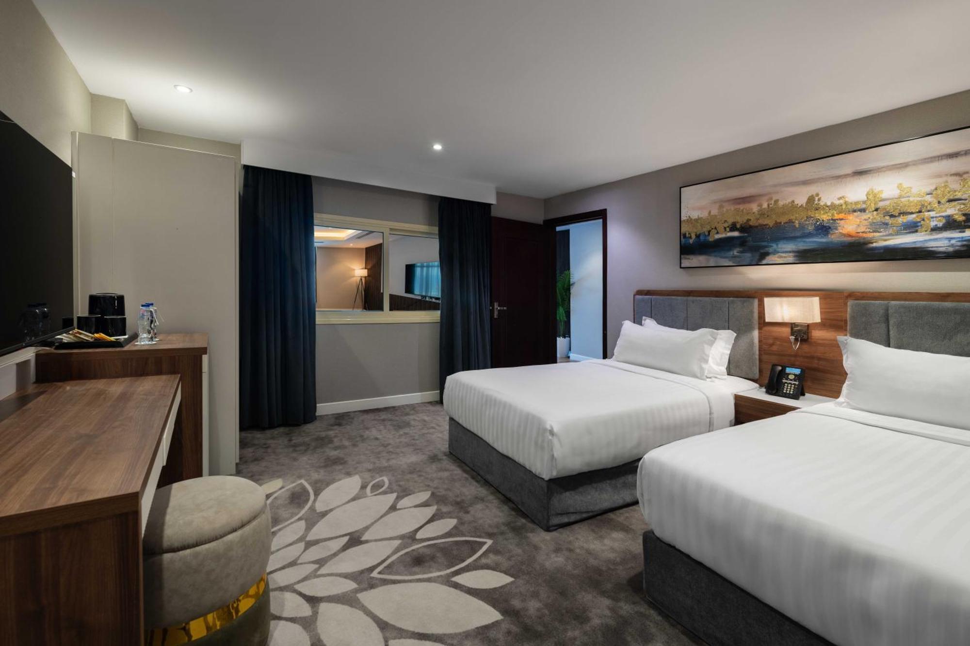 Warwick Al Jubail Hotel エクステリア 写真